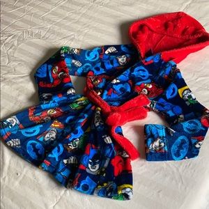 ☀️Boys size 5 Justice League super Soft Robe☀️